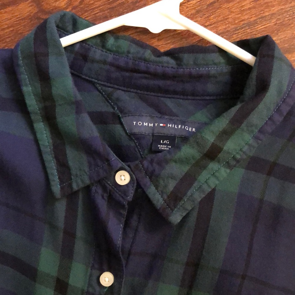 Tommy Hilfiger Women’s Plaid Button Down